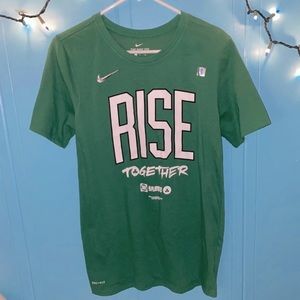 Nike Celtics T-Shirt NWOT